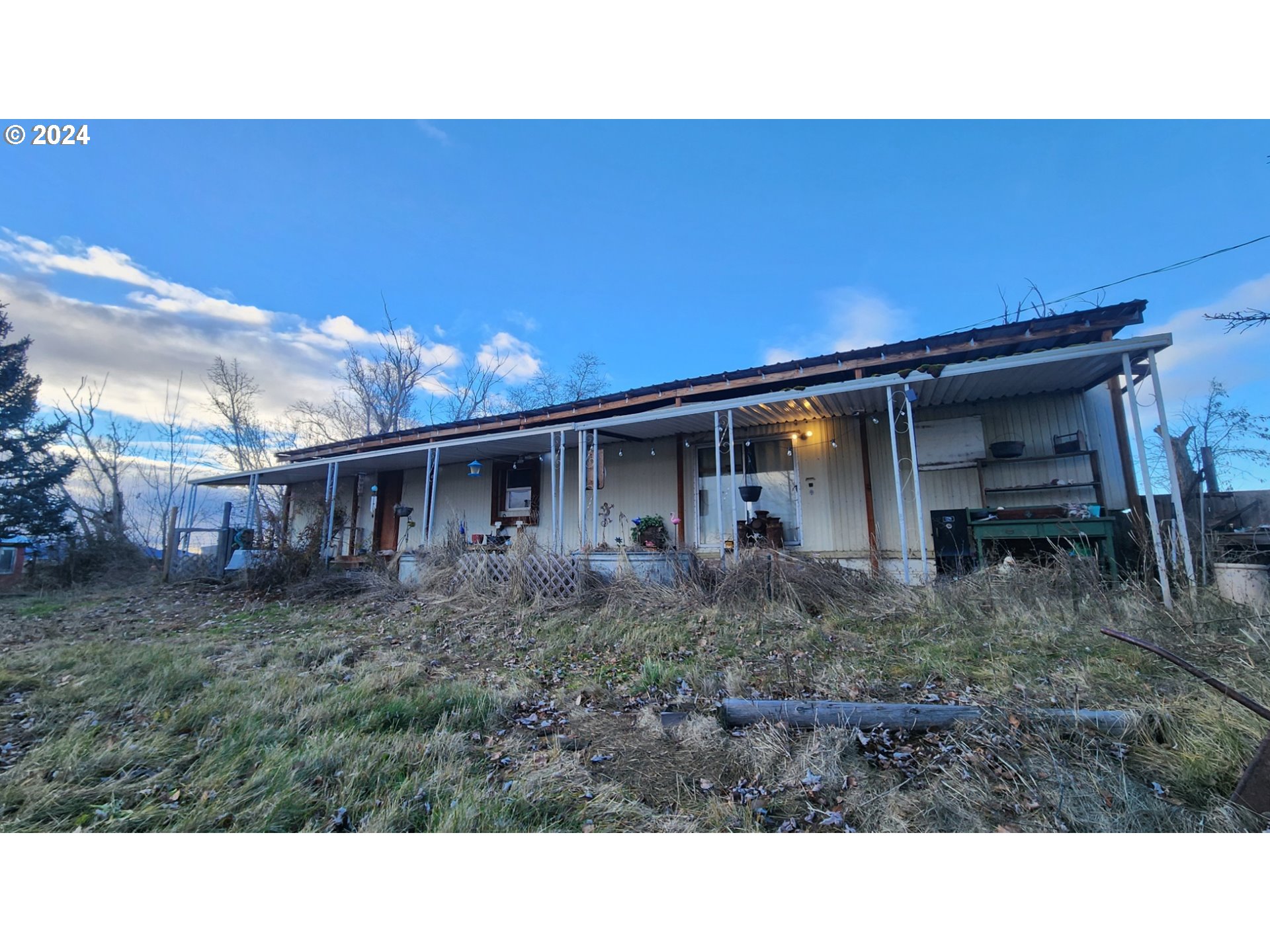 495 Erickson Road Centerville, WA 98613 - Photo 3 of 19 Gallery Image 3