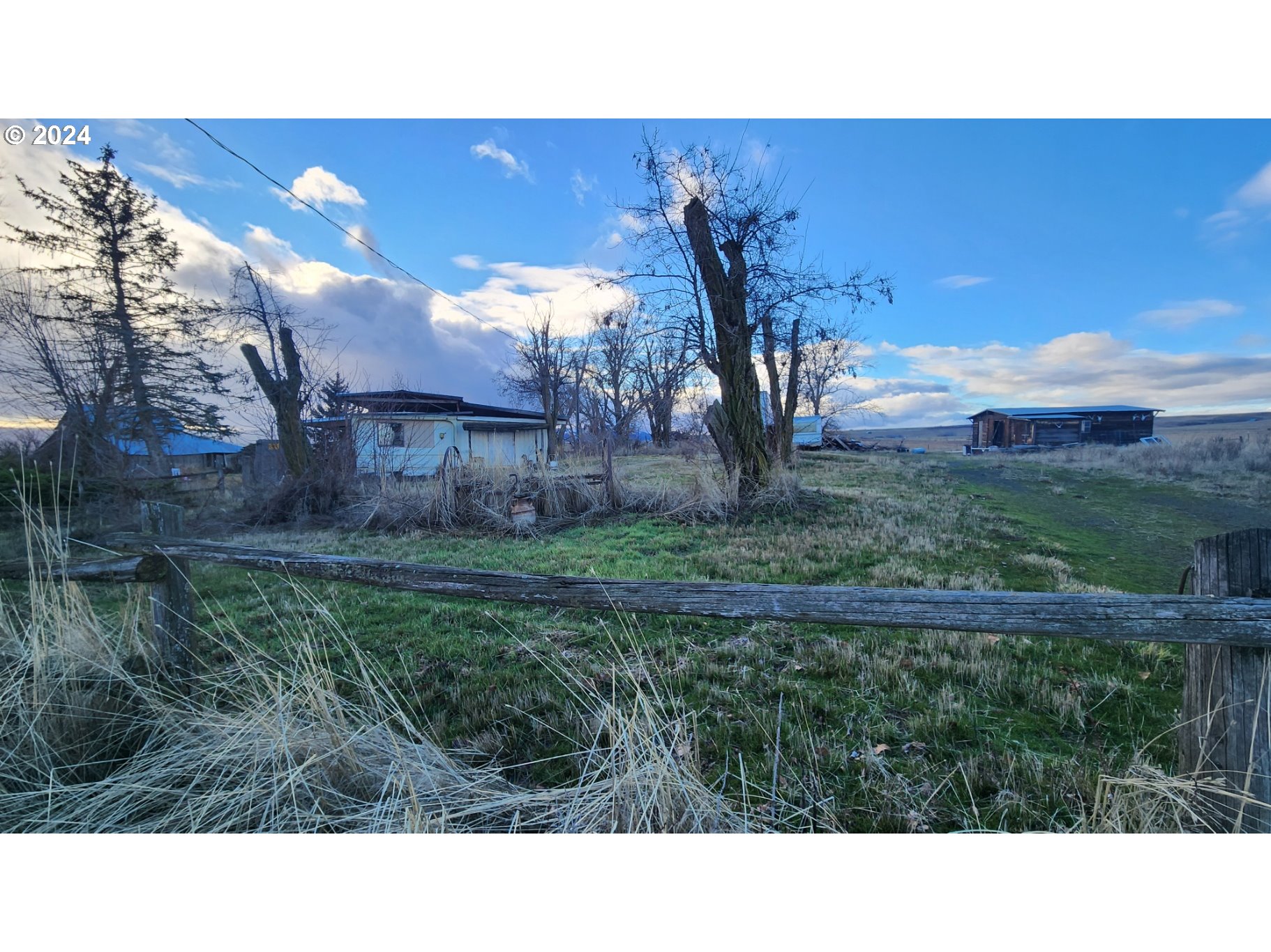 495 Erickson Road Centerville, WA 98613 - Photo 5 of 19 Gallery Image 5