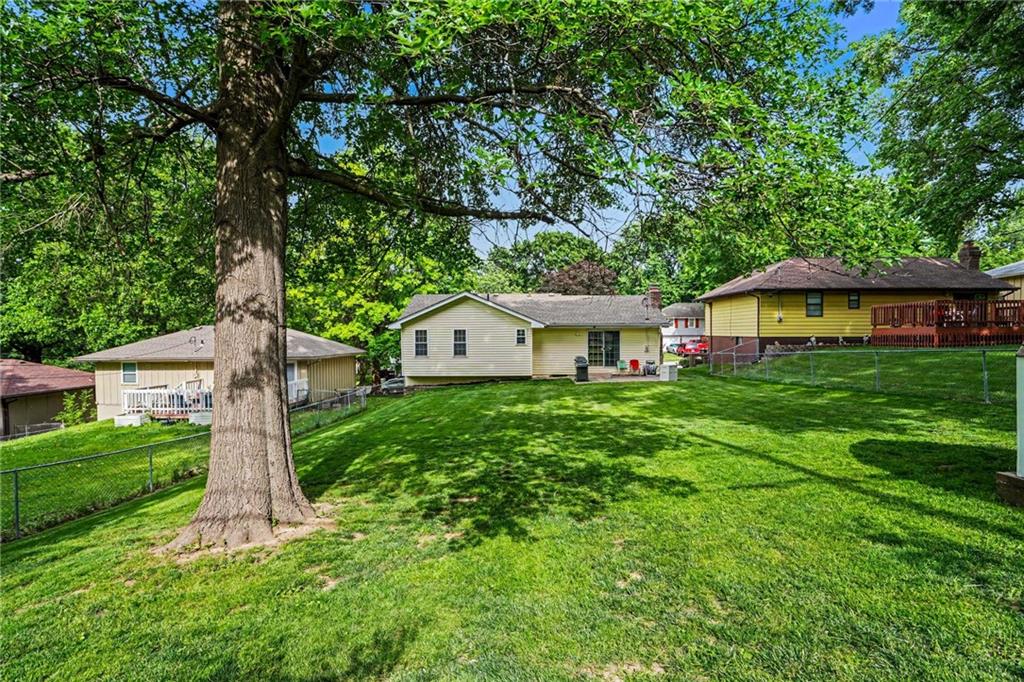 204 North Holder Road Independence, MO 64050 - Photo 26 of 28