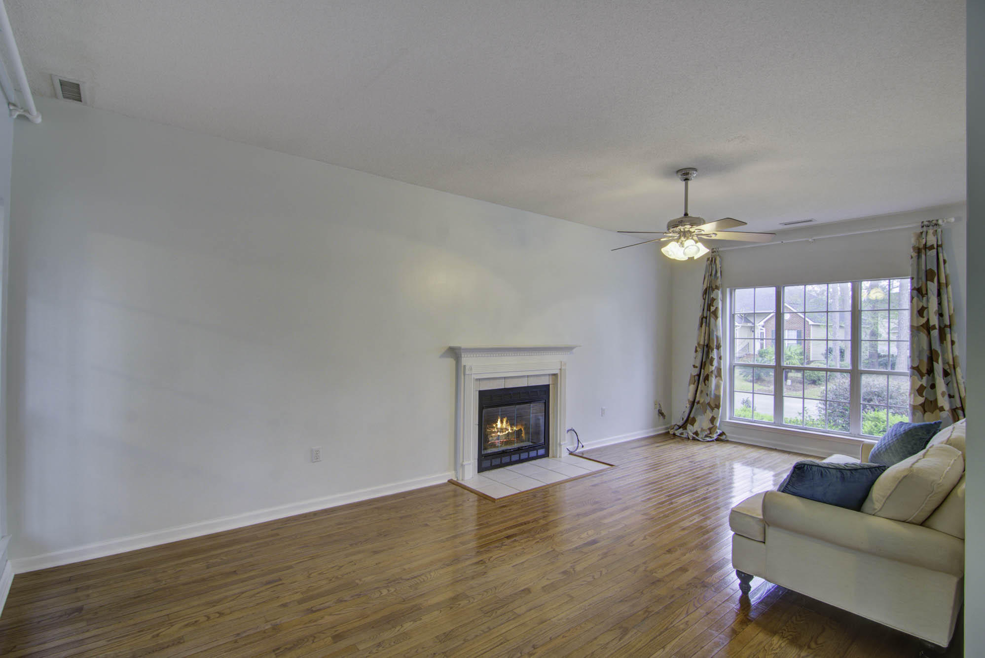 2519 Woodstream Road Mount Pleasant, SC 29466 - Photo 10 of 32 Family Room