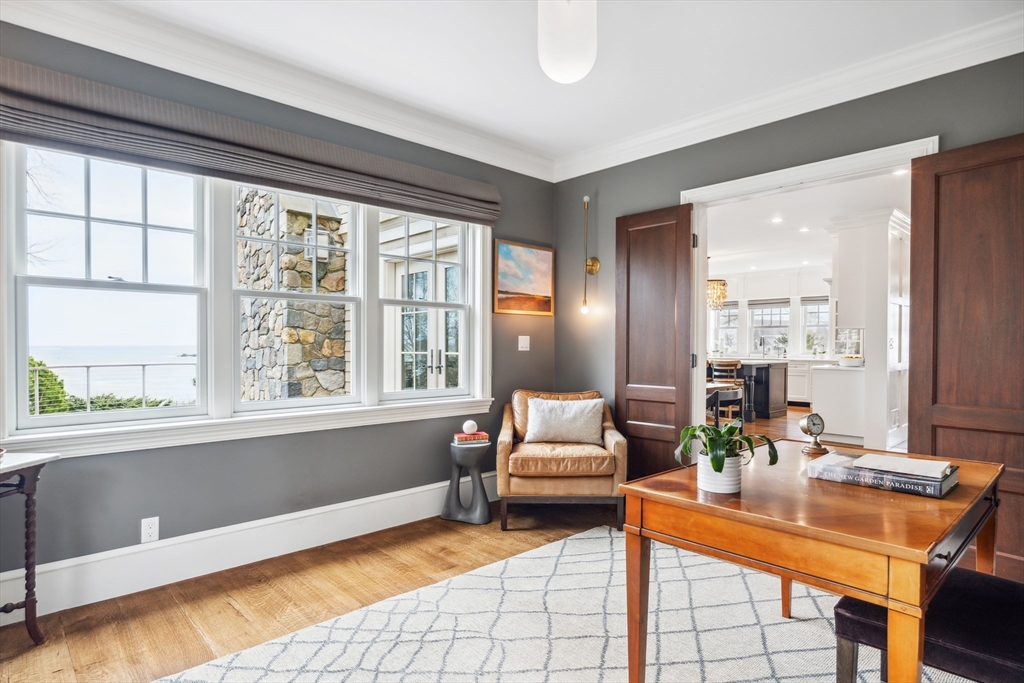 24 Greystone Road Marblehead, MA 01945 - Photo 20 of 42 a living room with furniture and a window