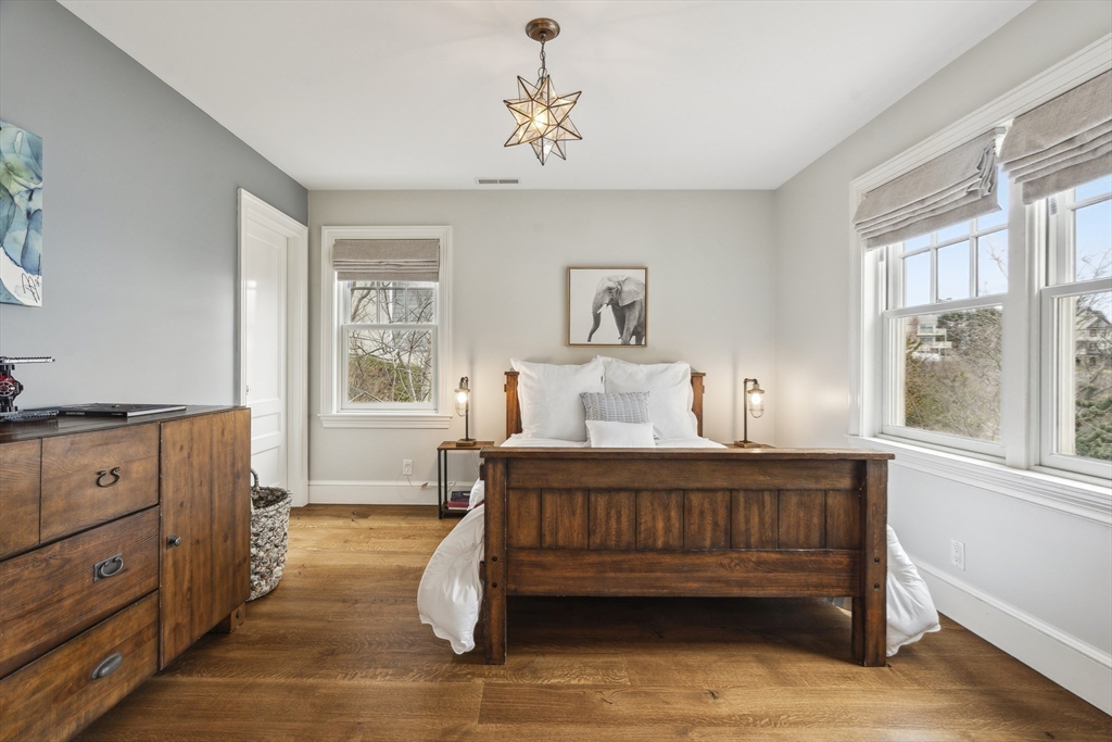 24 Greystone Road Marblehead, MA 01945 - Photo 33 of 42 a bedroom with a bed and a window