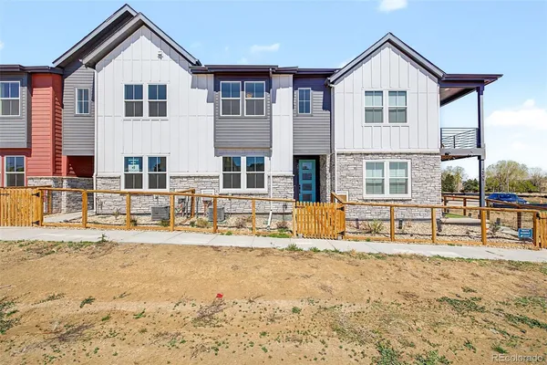 $499,900 | 2897 East 103rd Drive, Thornton, CO 80229