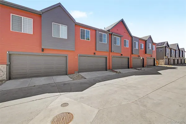 $499,900 | 2897 East 103rd Drive, Thornton, CO 80229