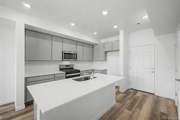 $499,900 | 2897 East 103rd Drive, Thornton, CO 80229