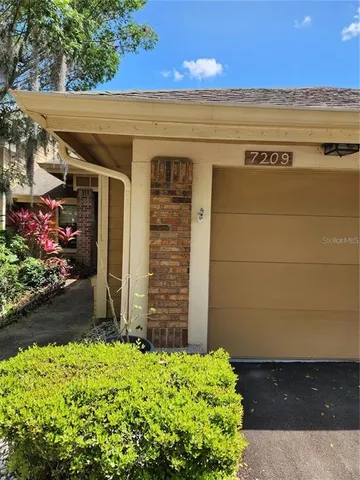 $2,499 | 7209 Dr Phillips Boulevard, Orlando, FL 32819
