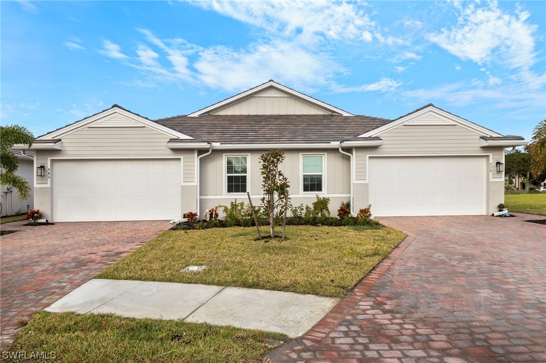 942 Enbrook Loop Naples, FL 34114 - Photo 2 of 31 Gallery Image 2