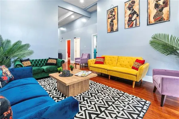 $2,800 | 2608 Magnolia Street, New Orleans, LA 70113