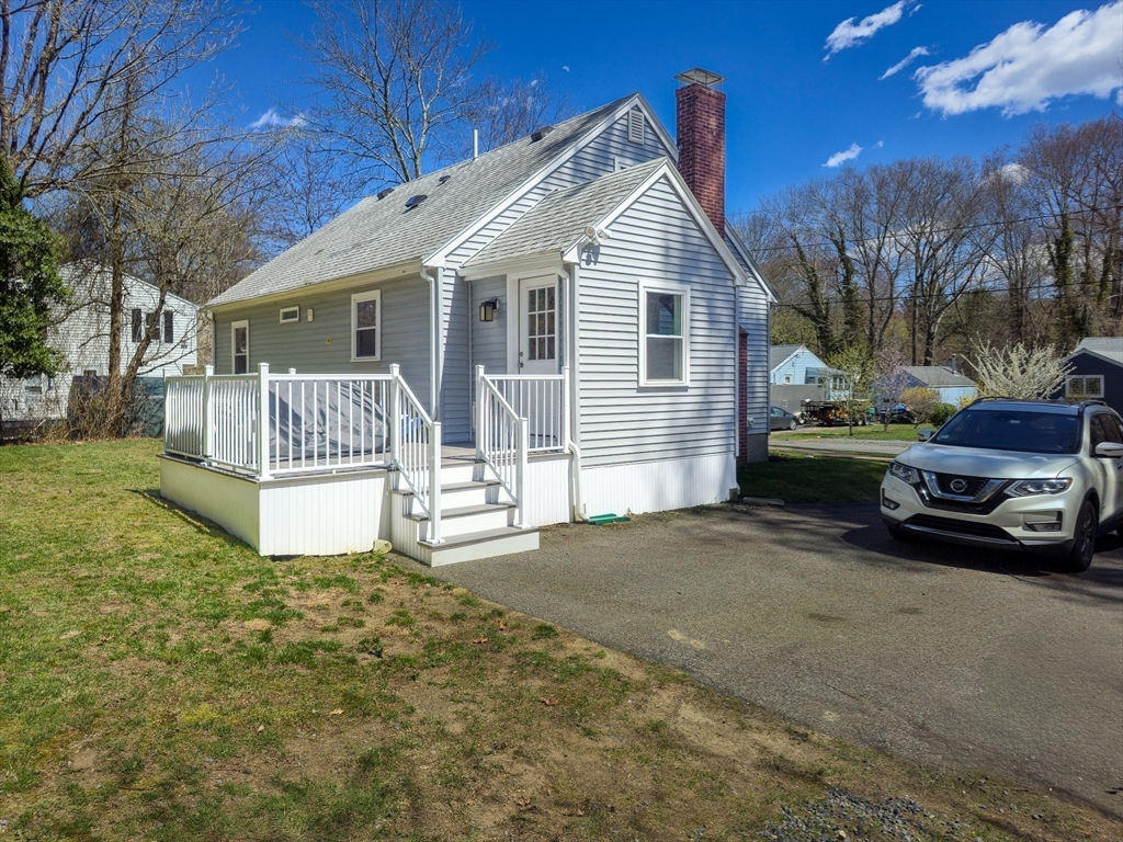 29 Anderson Road Stoughton, MA 02072 - Photo 6 of 23