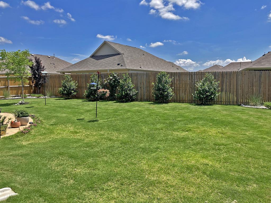 14708 Marrowglen Road Fort Worth, TX 76052 - Photo 32 of 34