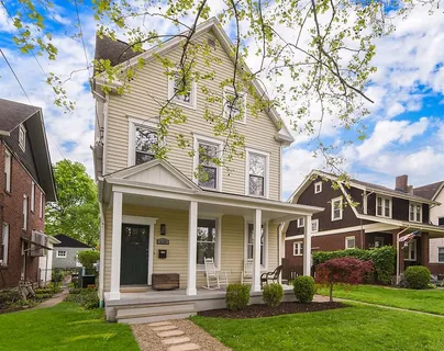 $650,000 | 526 10th Street, Oakmont, PA 15139