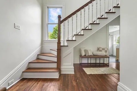 $650,000 | 526 10th Street, Oakmont, PA 15139