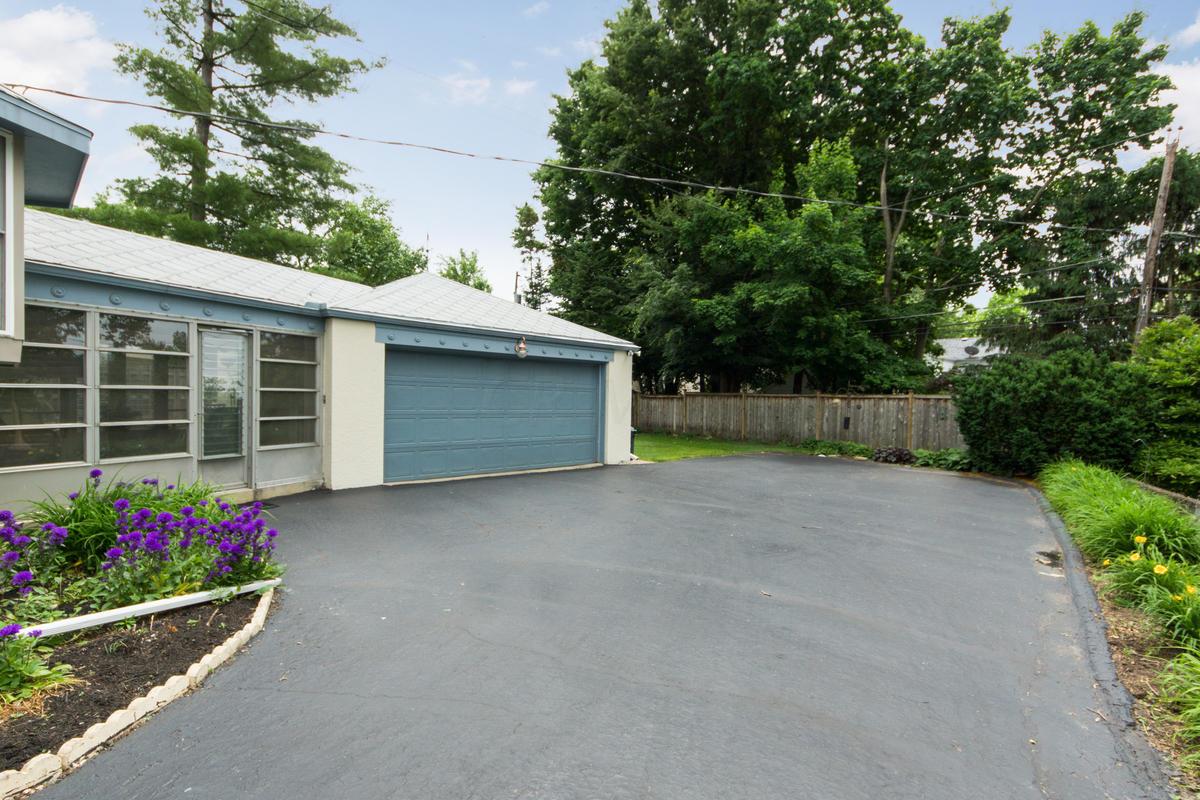 2009 Upper Chelsea Road Columbus, OH 43221 - Photo 24 of 24