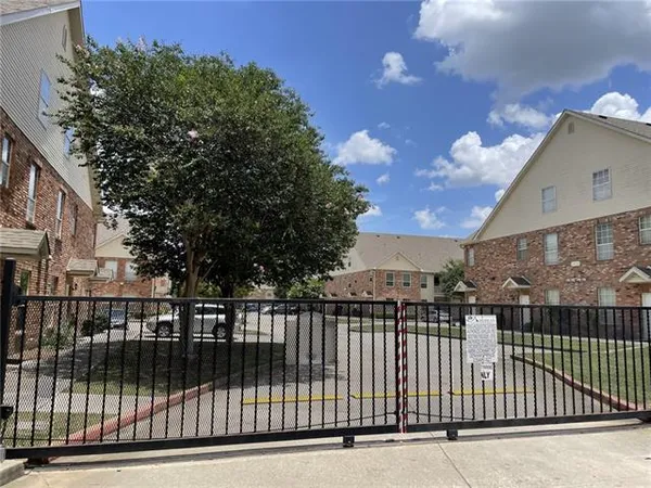 $1,700 | 4441 Burbank Drive, Unit 201, Baton Rouge, LA 70820