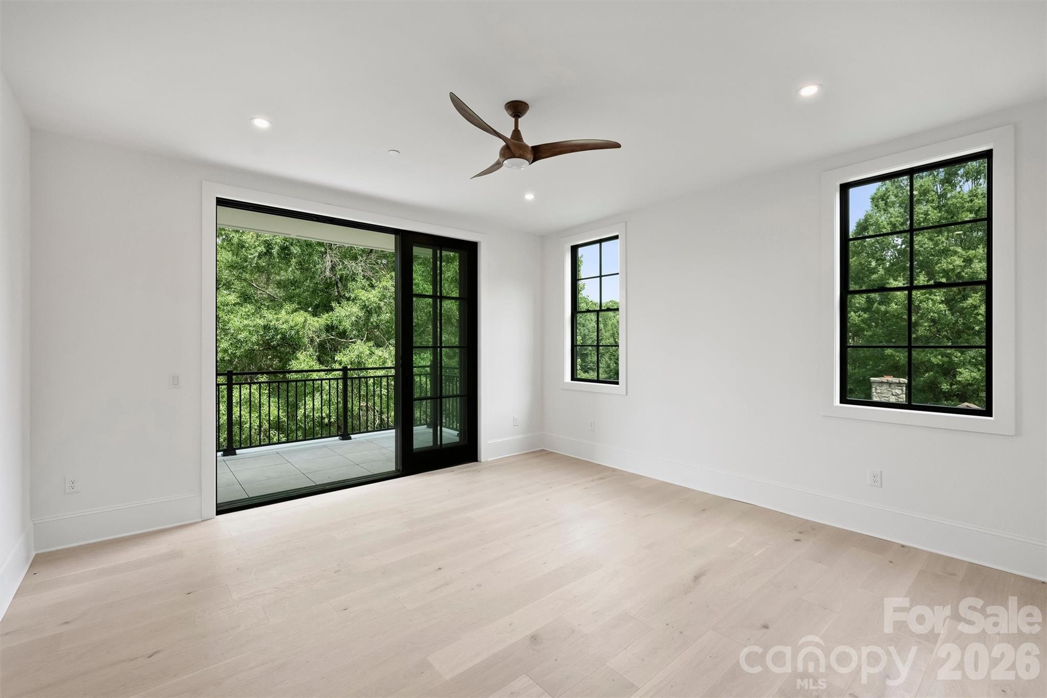 409 Queens Road, Unit 301 Charlotte, NC 28207 - Photo 34 of 48