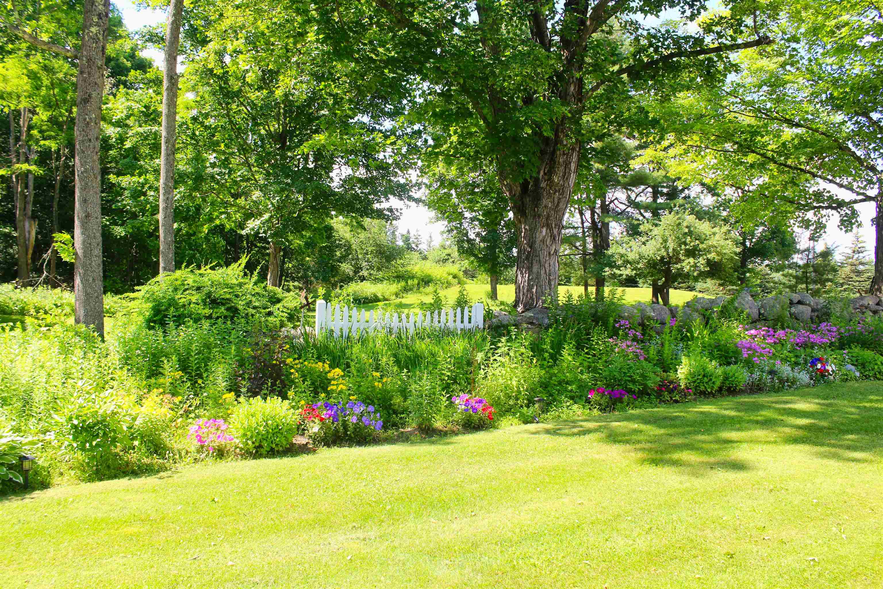 499 Andover Road New London, NH 03257 - Photo 26 of 32