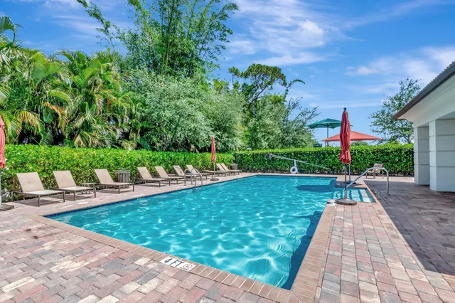 $3,100 | 2829 Bard Street, Palm Springs, FL 33406