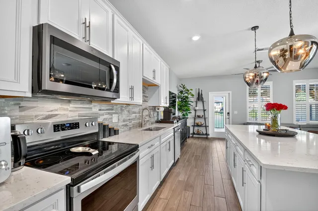 $3,100 | 2829 Bard Street, Palm Springs, FL 33406