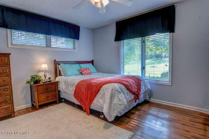 233 Ravenswood Road Hampstead, NC 28443 - Photo 24 of 30 233 Ravenswood Rd Hampstead NC-small-024