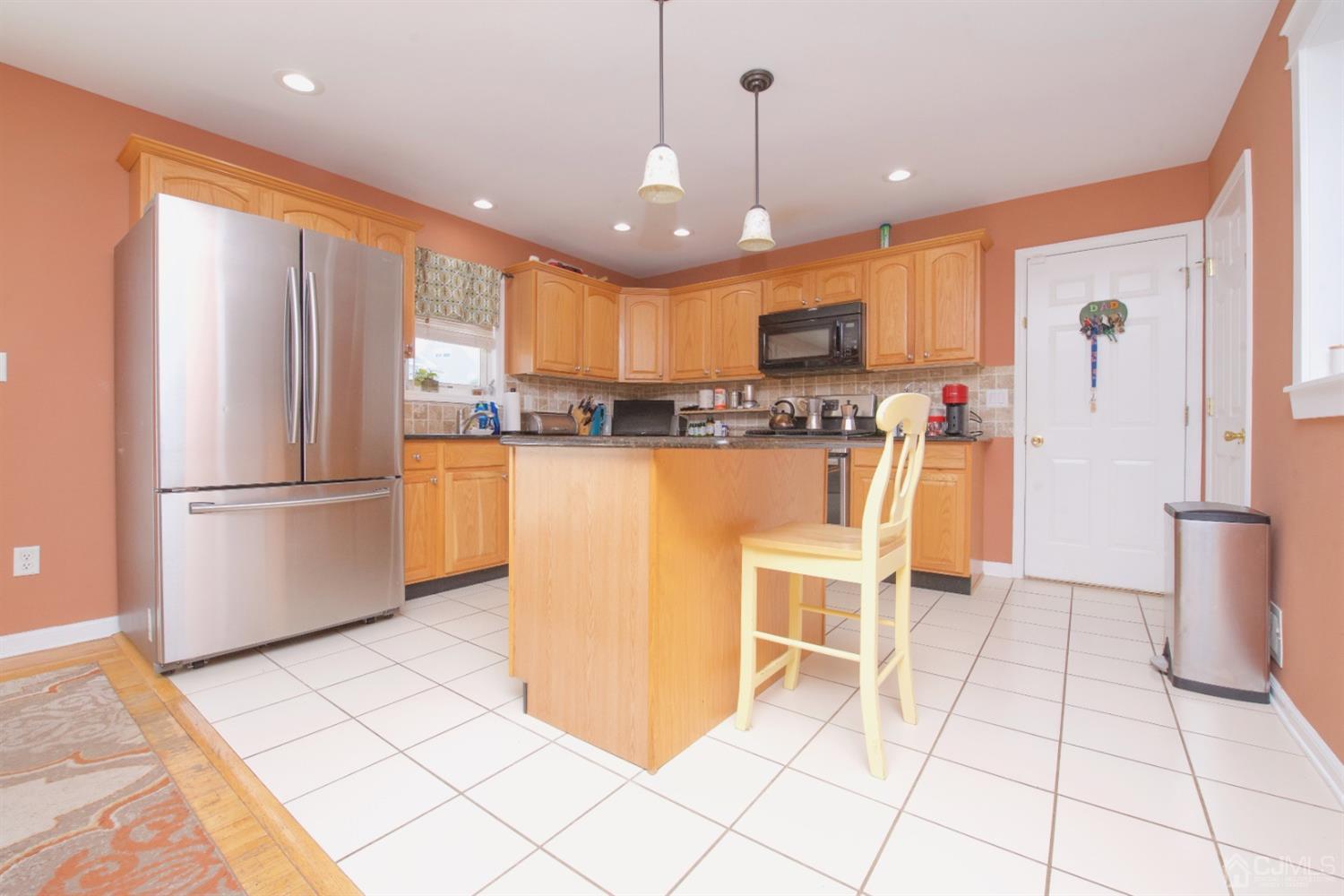 25 Ridgeview Road Jamesburg, NJ 08831 - Photo 8 of 23 Gallery Image 8