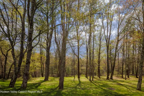 $1,195,000 | 115 Bellwood Lane, Saugerties, NY 12477