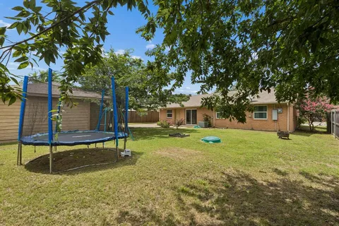 $440,000 | 1239 Evergreen Drive, Richardson, TX 75080