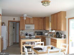 438 Roland Avenue Bayville, NJ 08721 - Photo 4 of 10 Gallery Image 4