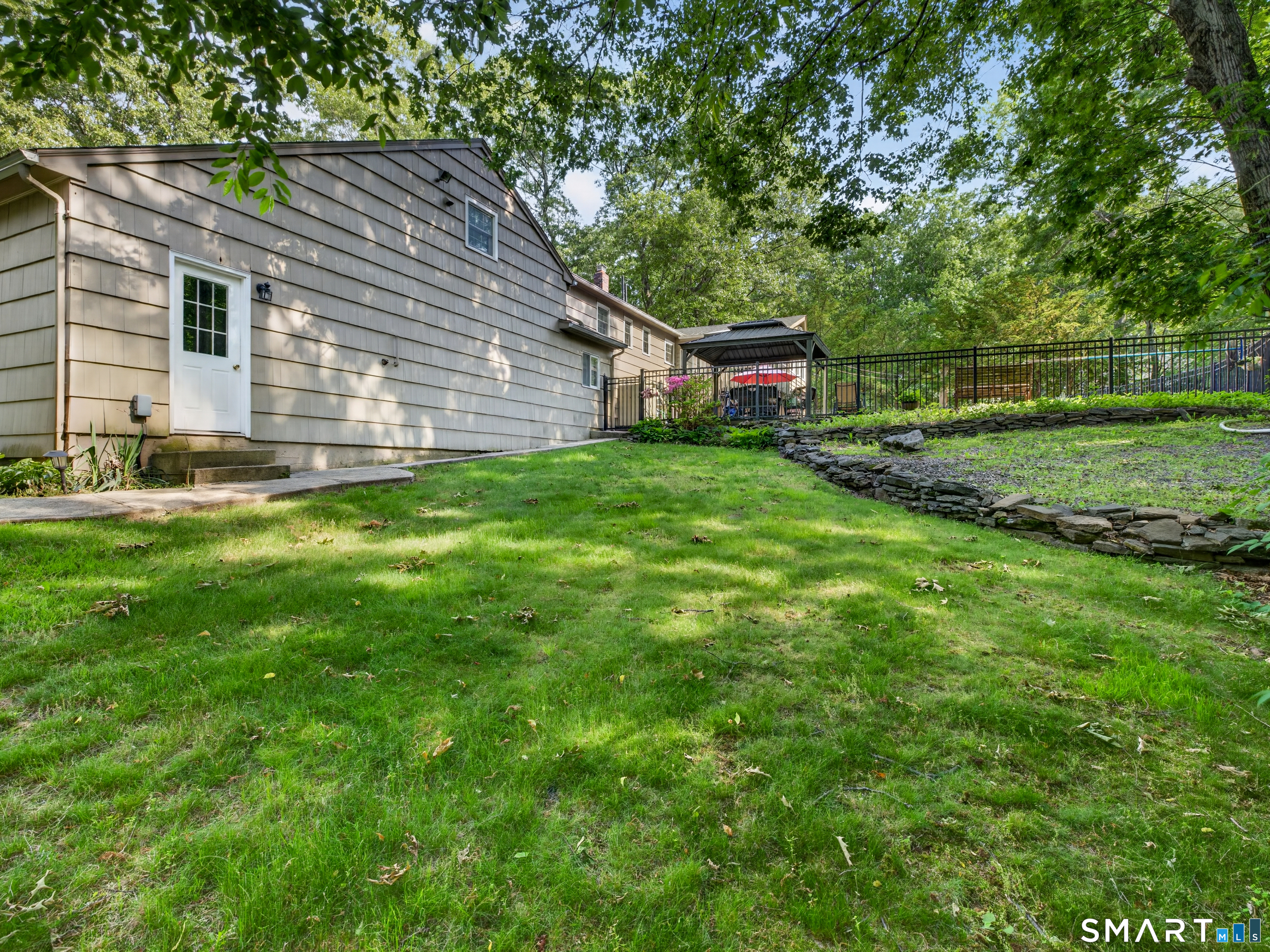 14 Hunters Ridge Road Shelton, CT 06484 - Photo 37 of 39