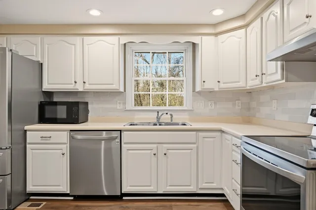 $415,000 | 128 Myrtle Lane, Ooltewah, TN 37363