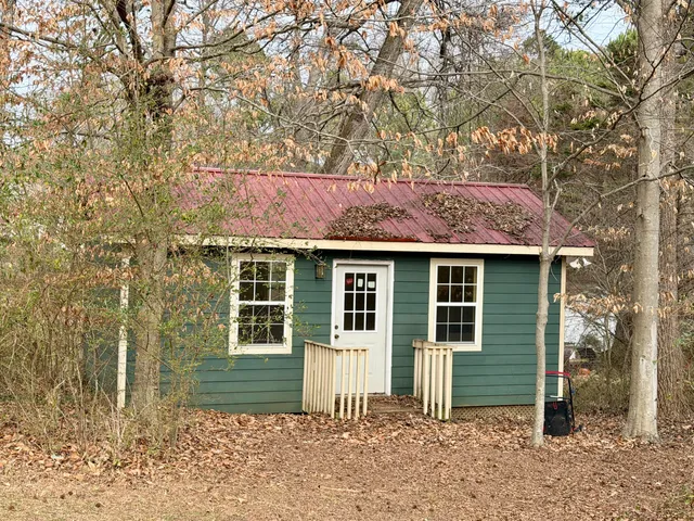 $415,000 | 128 Myrtle Lane, Ooltewah, TN 37363