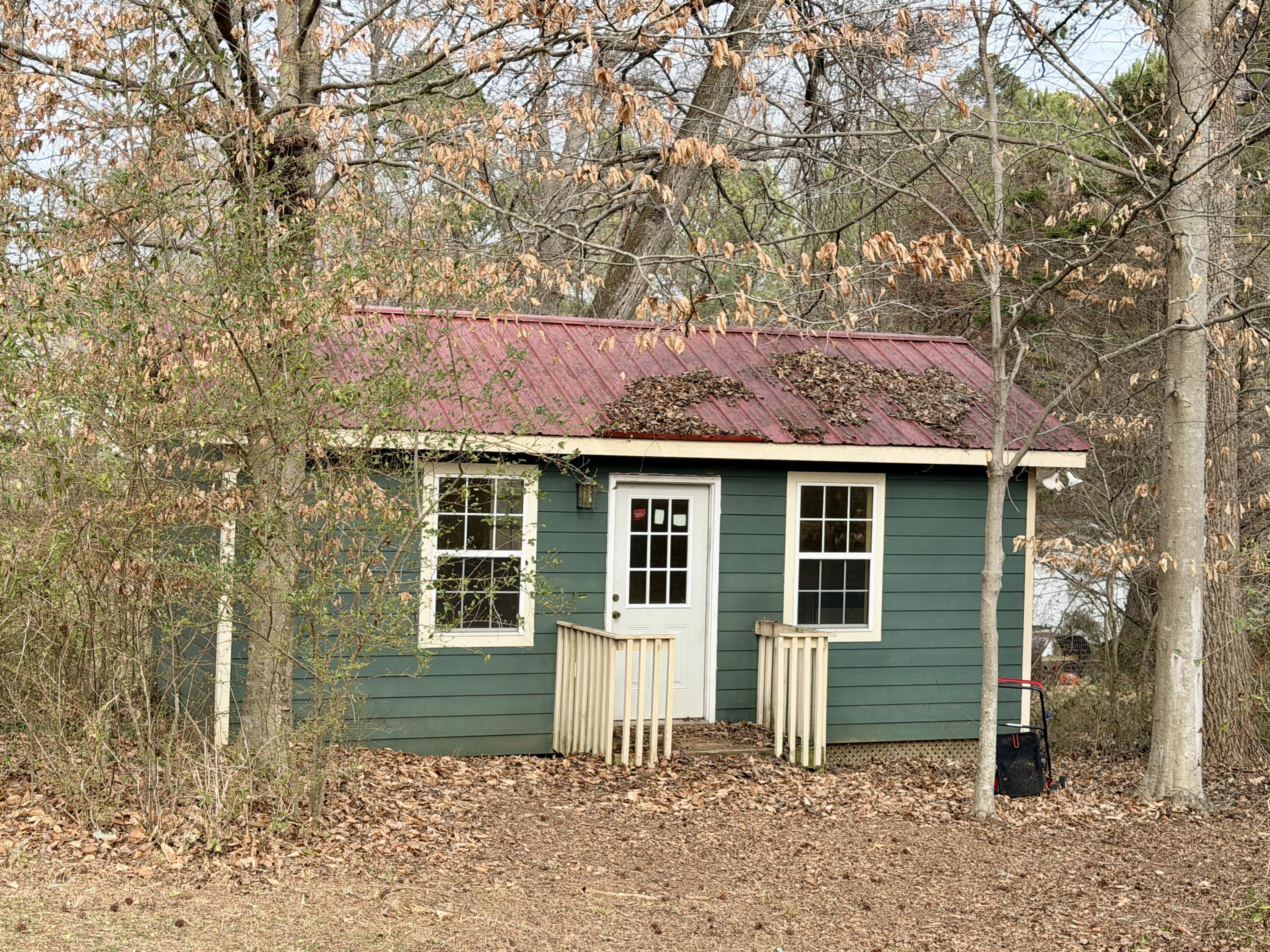 128 Myrtle Lane Ooltewah, TN 37363 - Photo 32 of 42 12x24 Outbuilding with electricity