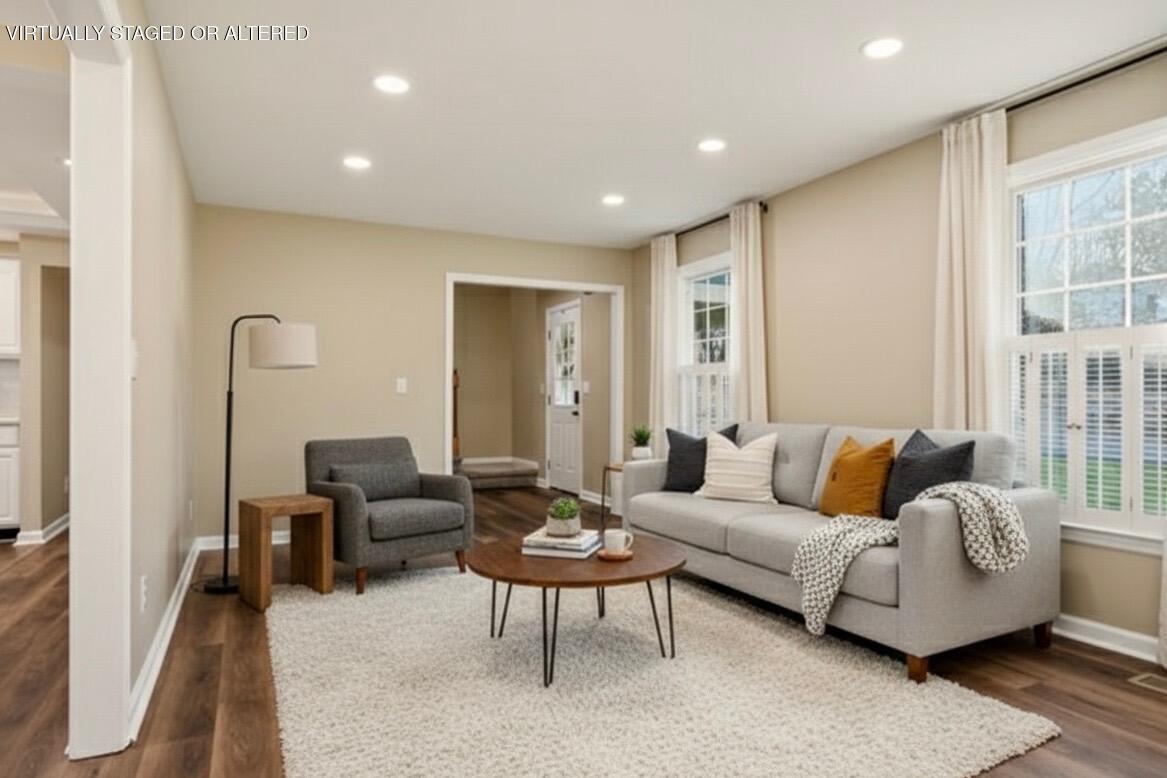 128 Myrtle Lane Ooltewah, TN 37363 - Photo 7 of 42 Living Room