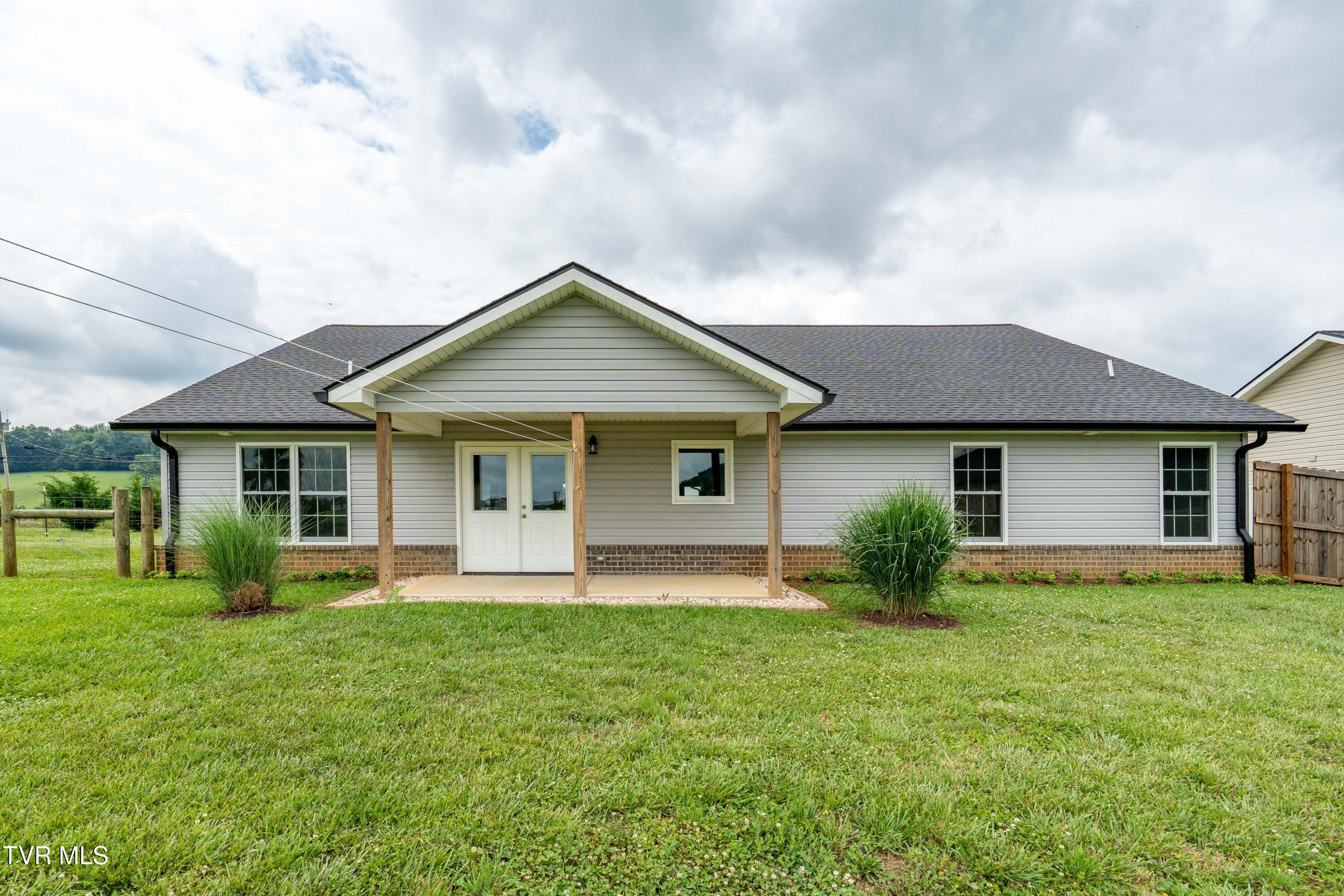 595 Pleasant Valley Road Jonesborough, TN 37659 - Photo 42 of 55 595 Pleasant Valley Road (39 of 72)
