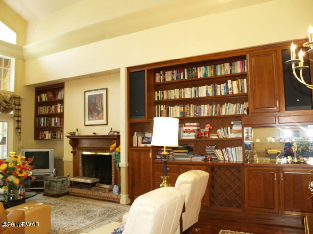 223 Waynewood Road Lake Ariel, PA 18436 - Photo 9 of 27