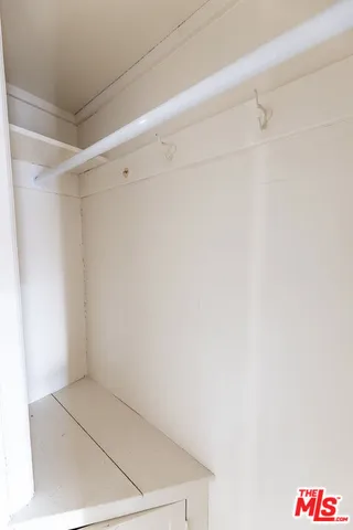 $1,295 | 946 South Burlington Avenue, Unit 201, Los Angeles, CA 90006