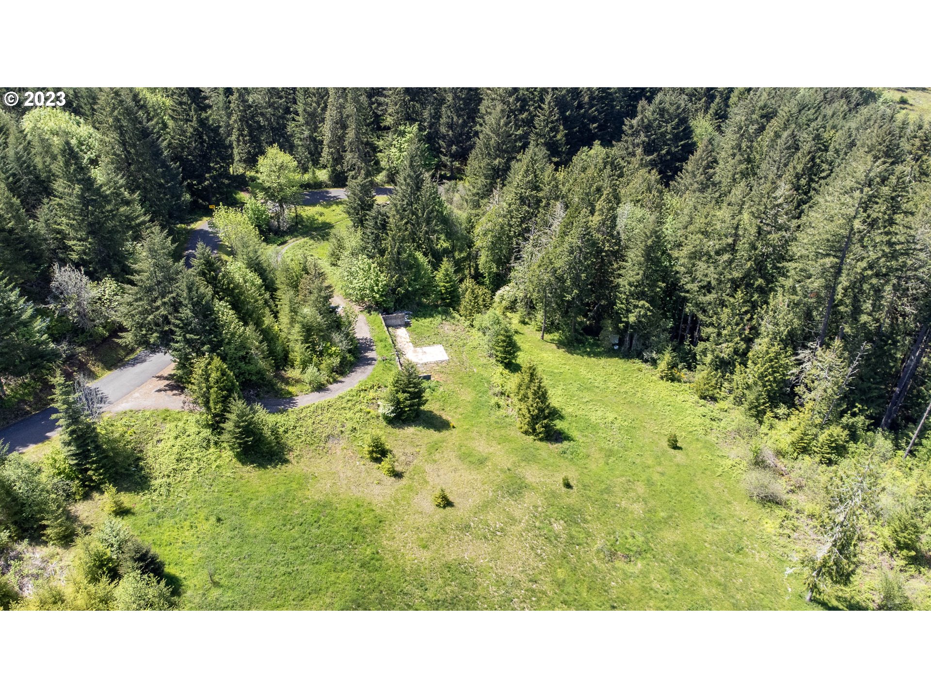 34960 Garoutte Road Cottage Grove, OR 97424 - Photo 6 of 17 Gallery Image 6