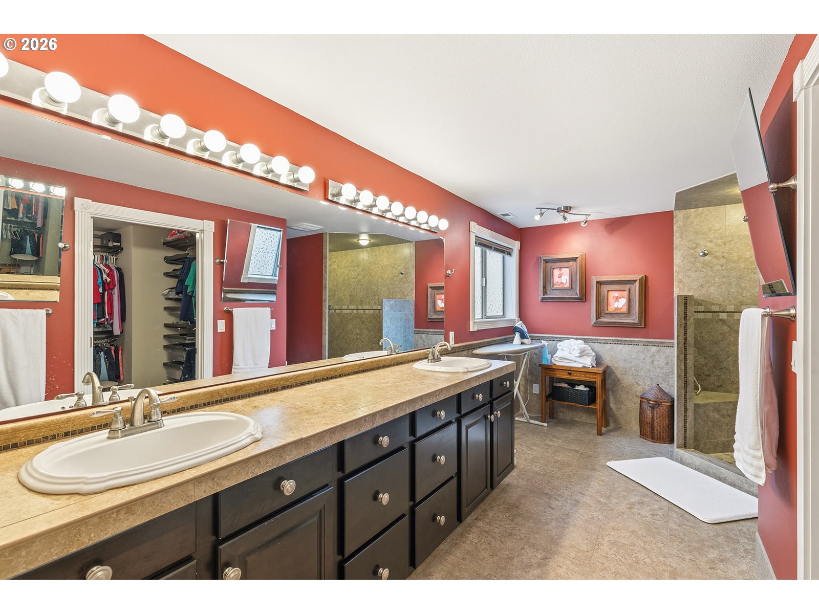 15917 Northeast Union Road, Unit 16 Ridgefield, WA 98642 - Photo 28 of 47 a bathroom with a sink and a mirror