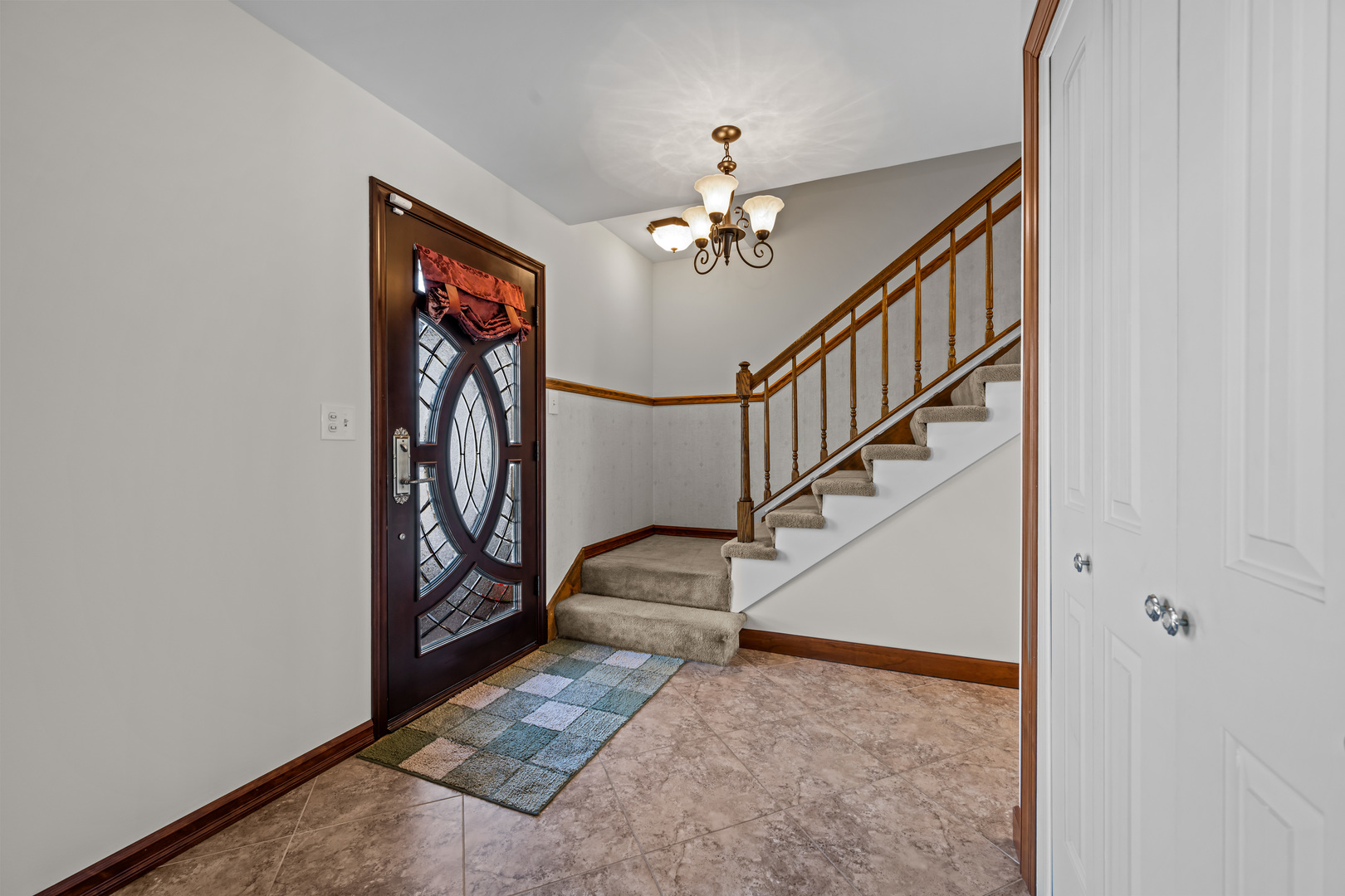 1312 Saddle Row Addison, IL 60101 - Photo 5 of 35