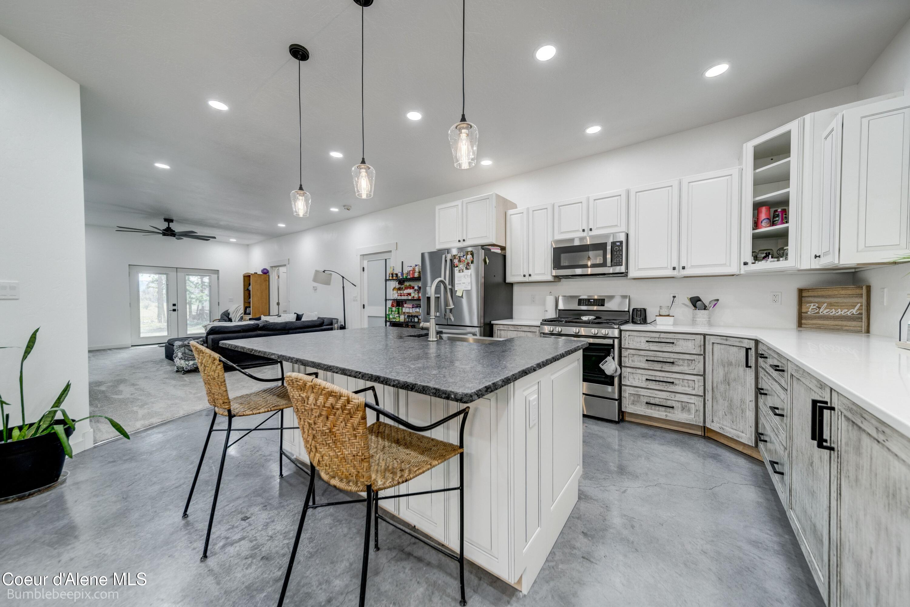 2760 South Sagle Road Sagle, ID 83860 - Photo 15 of 61 020_bb193571-20_790