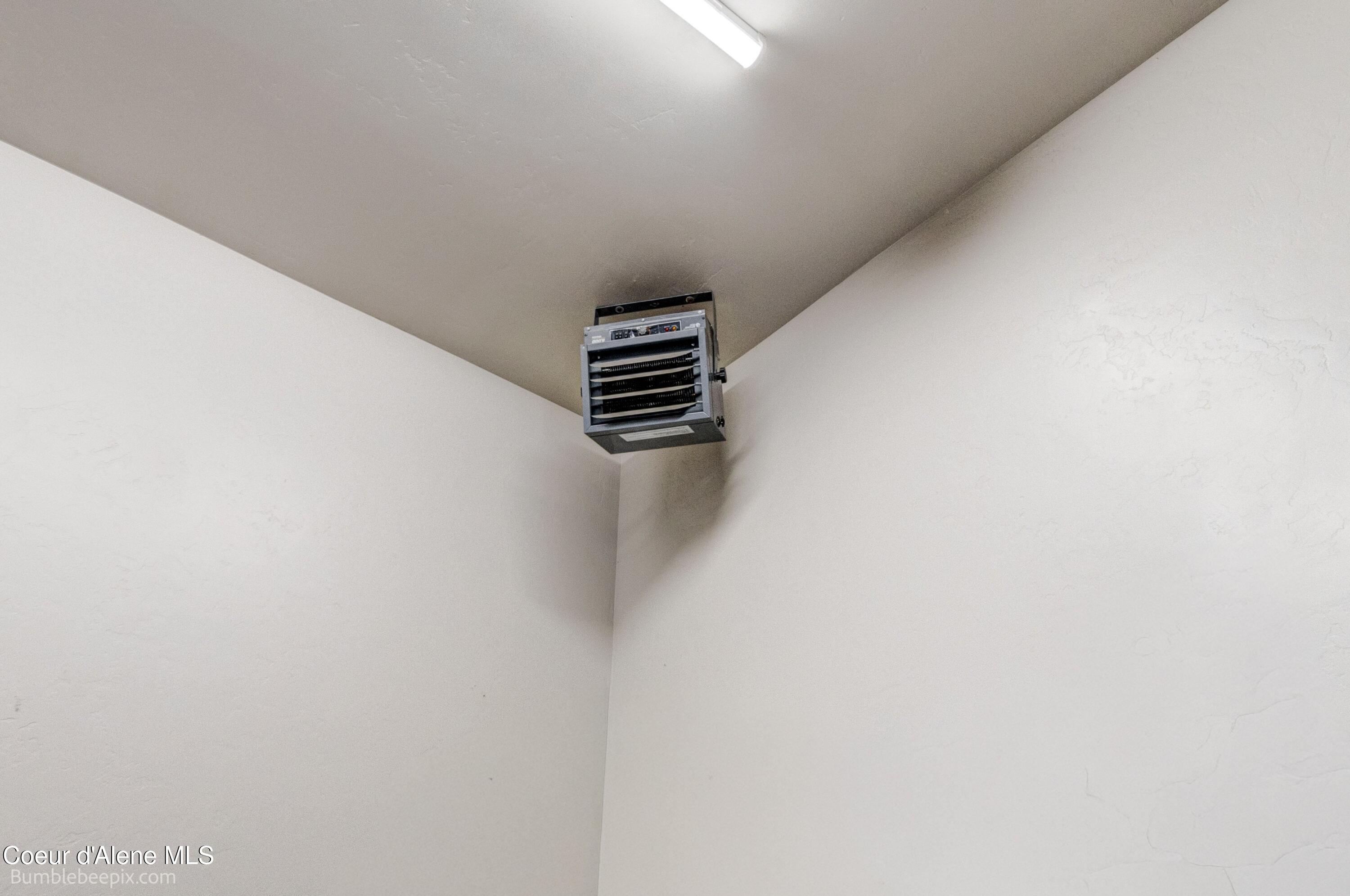 2760 South Sagle Road Sagle, ID 83860 - Photo 32 of 61 038_bb193571-38_330