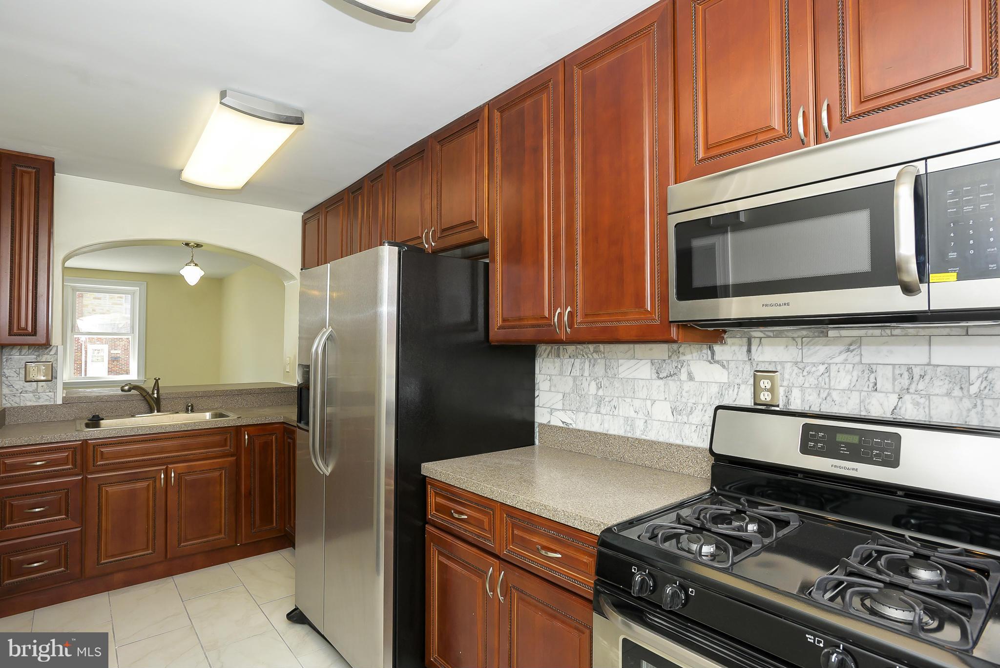 921 Calwell Road Baltimore, MD 21229 - Photo 8 of 22 Kitchen