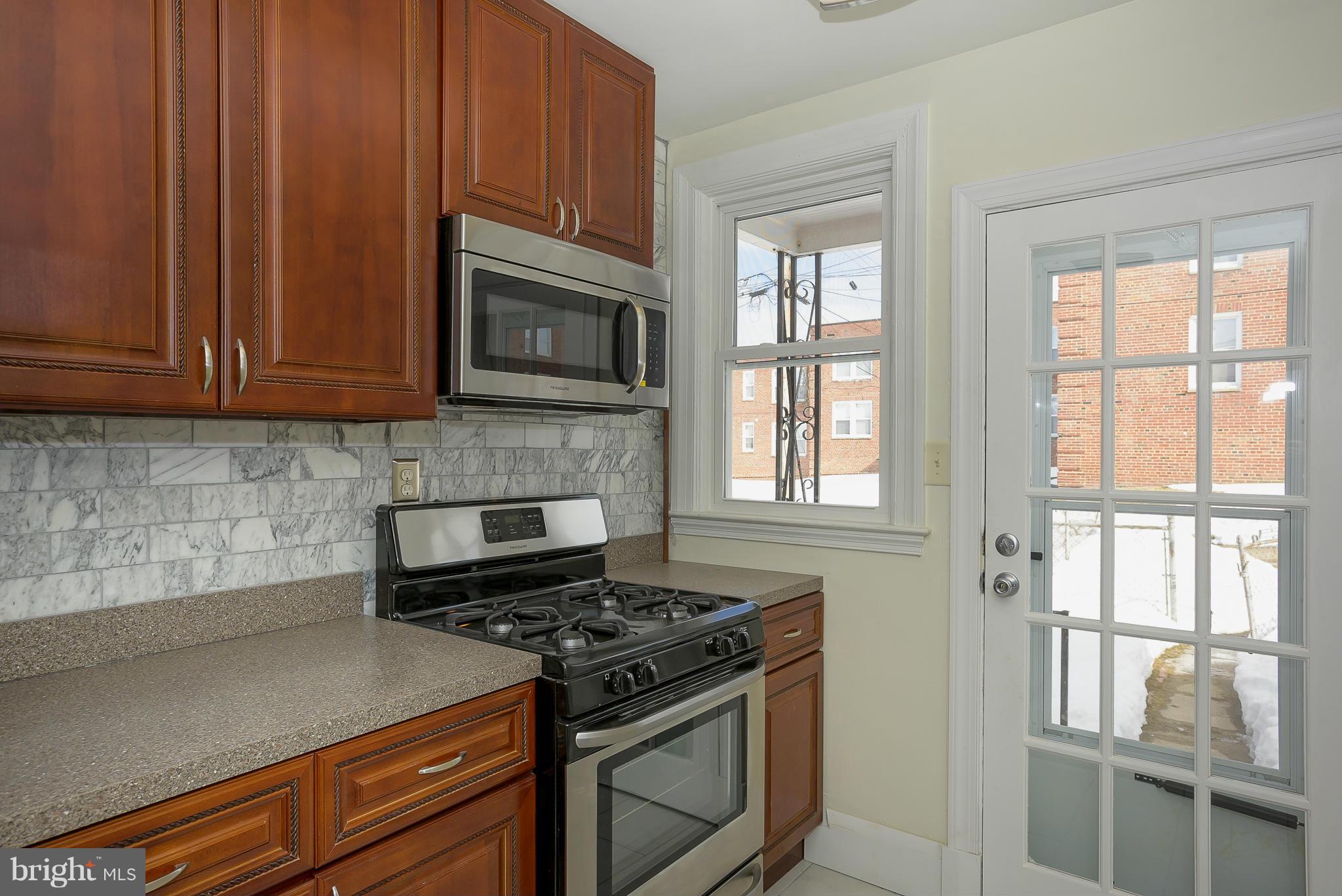 921 Calwell Road Baltimore, MD 21229 - Photo 9 of 22 Kitchen