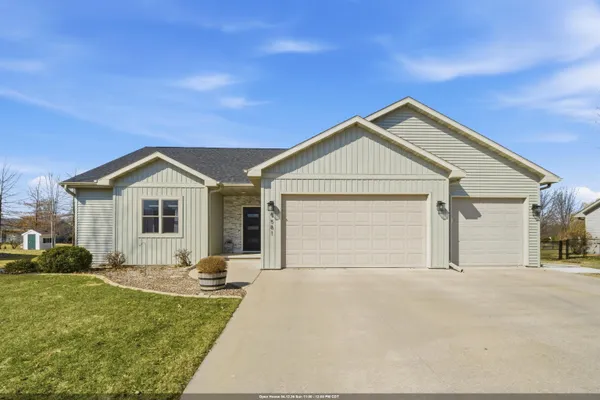 $425,000 | N9581 Hartford Lane, Appleton, WI 54915