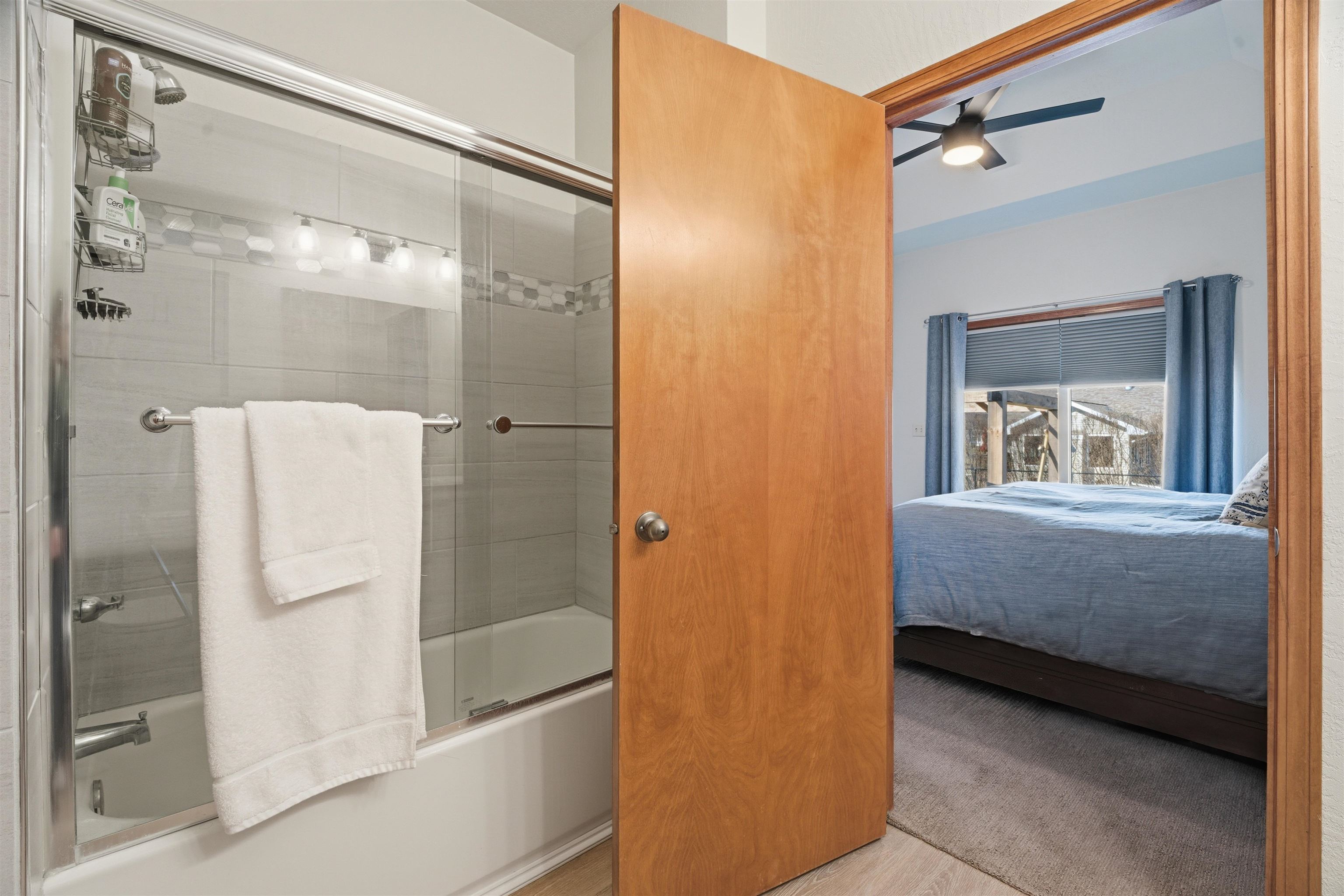 N9581 Hartford Lane Appleton, WI 54915 - Photo 17 of 35