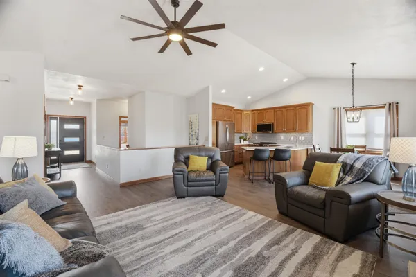 $425,000 | N9581 Hartford Lane, Appleton, WI 54915