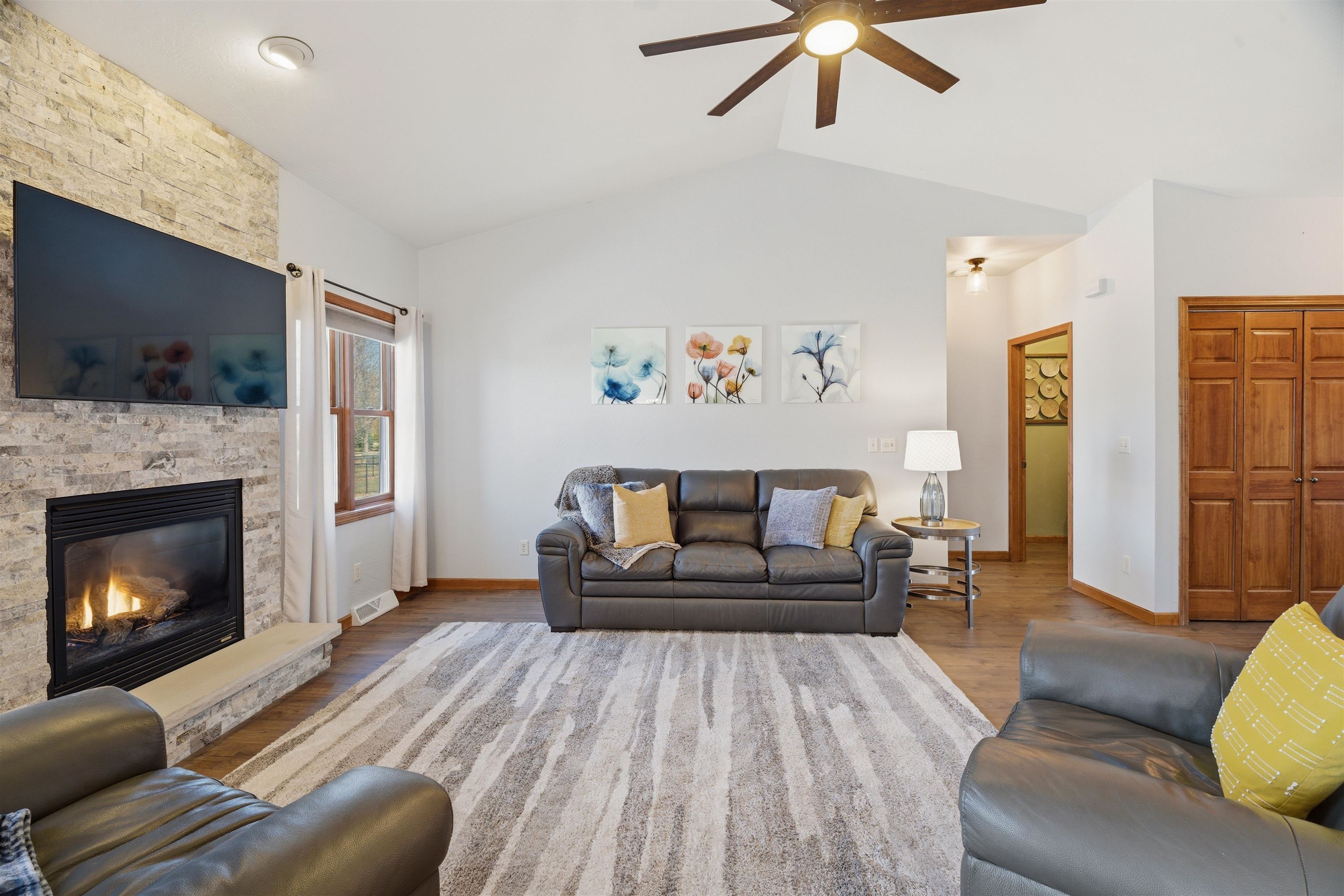 N9581 Hartford Lane Appleton, WI 54915 - Photo 6 of 35