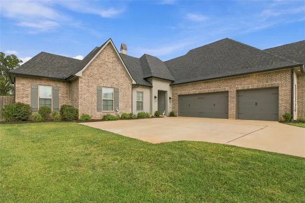 $550,000 | 260 Cullom Drive, Bossier City, LA 71112