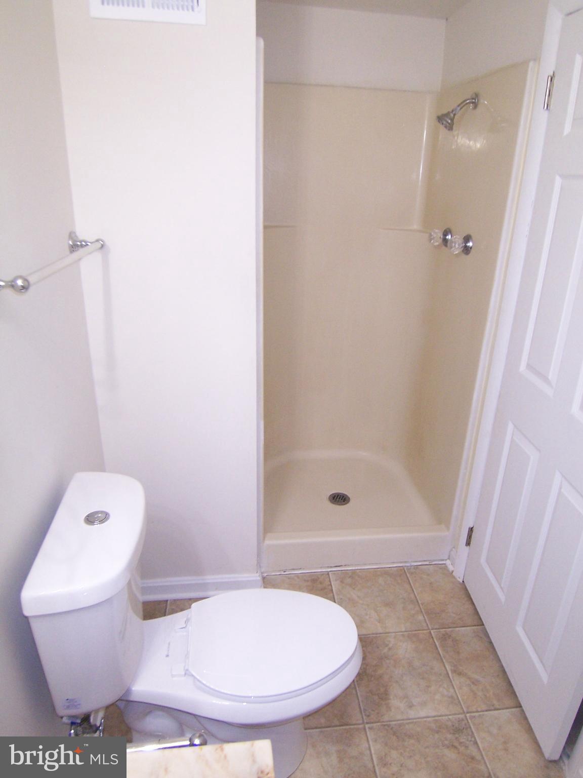 17 Hyacinth Road Baltimore, MD 21234 - Photo 14 of 17