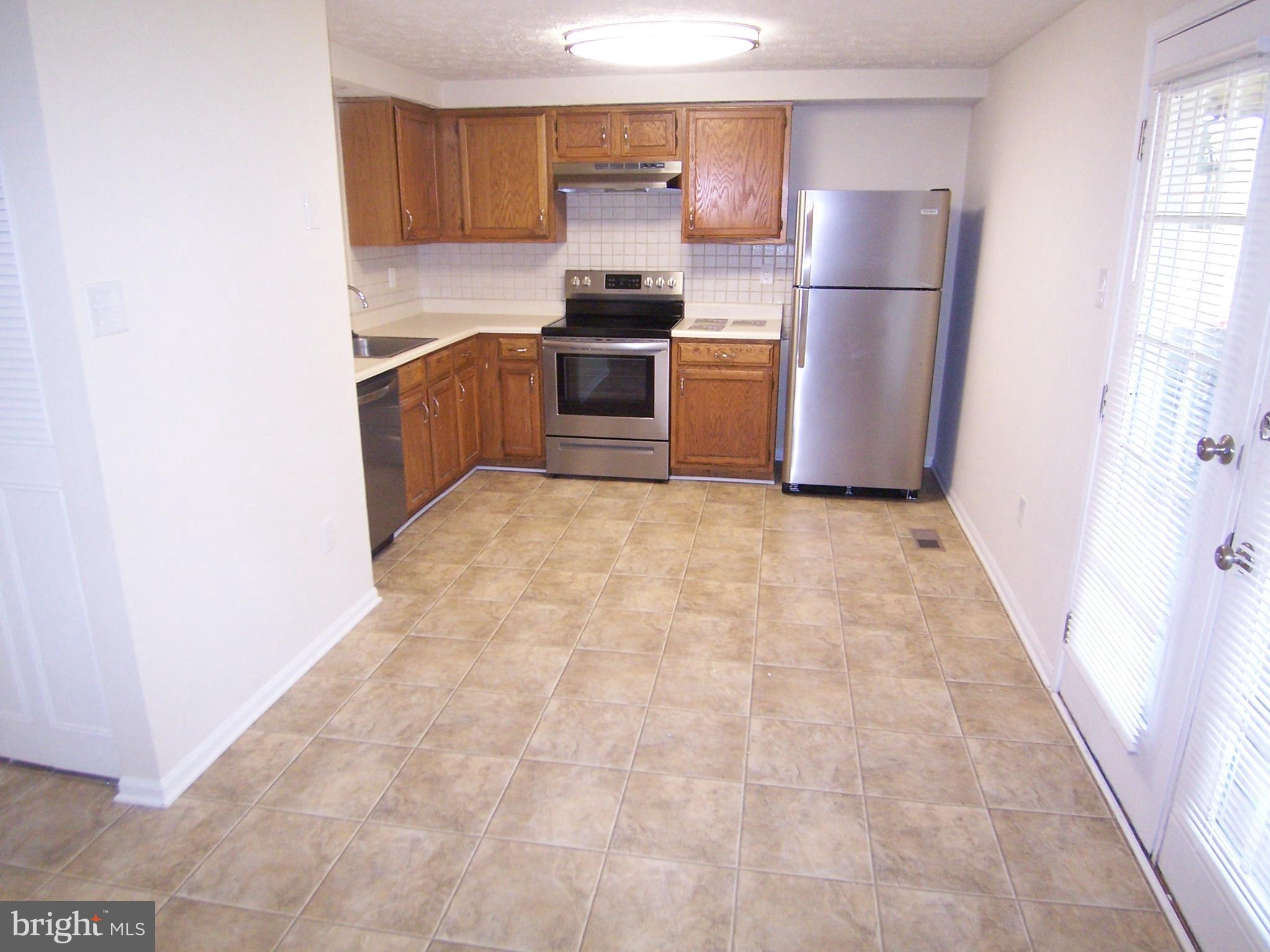 17 Hyacinth Road Baltimore, MD 21234 - Photo 5 of 17