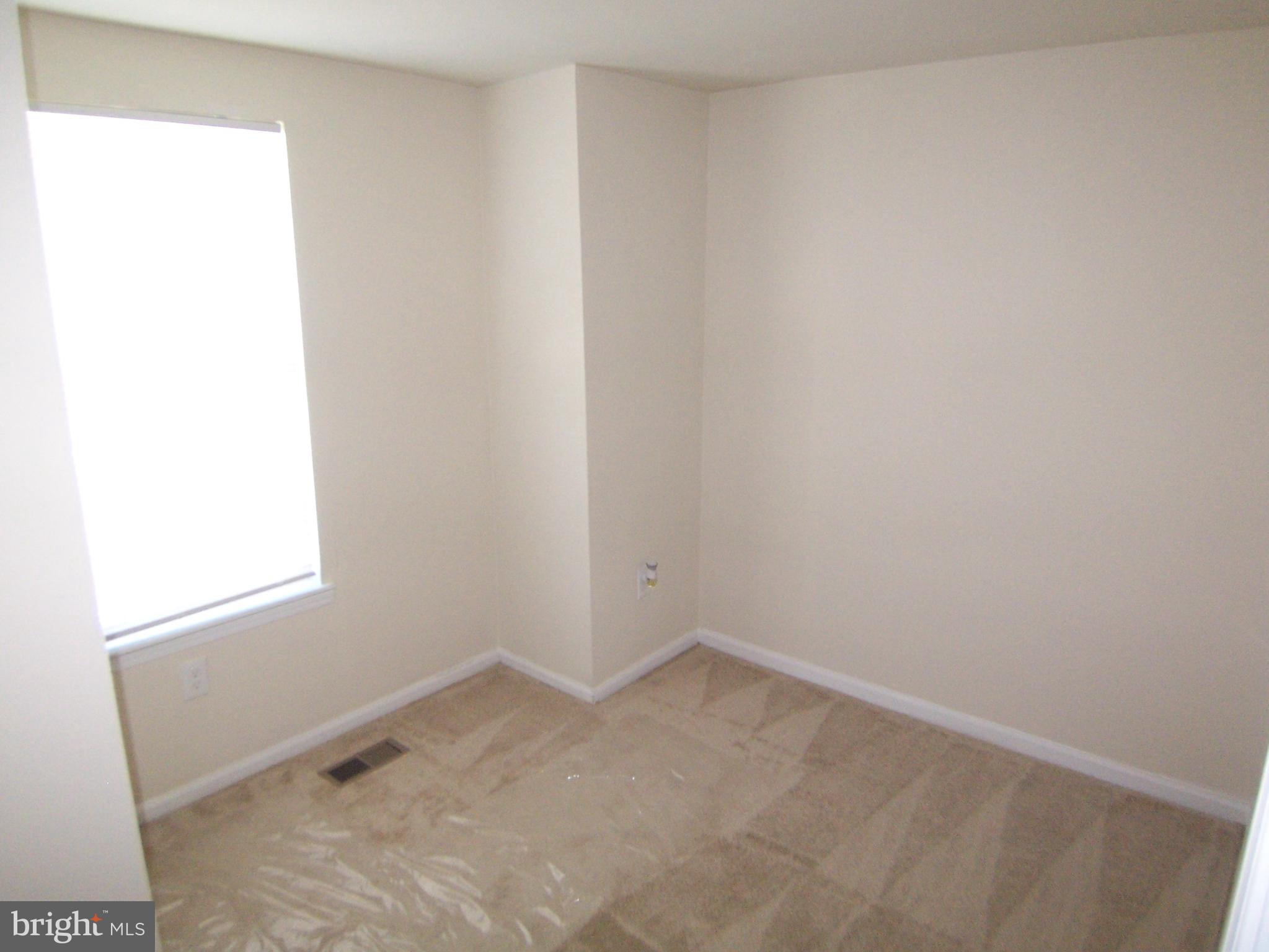 17 Hyacinth Road Baltimore, MD 21234 - Photo 8 of 17